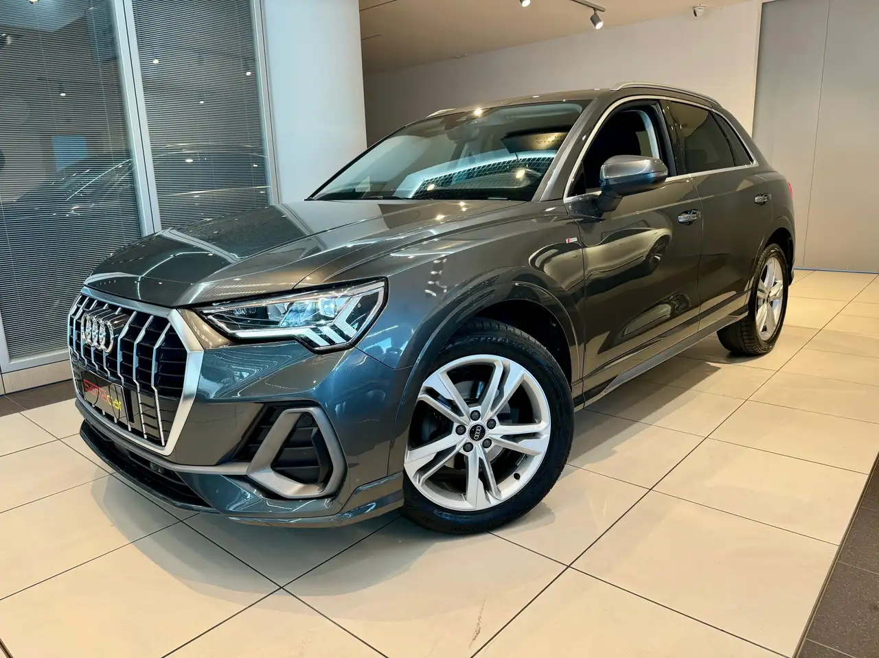 Audi Q3 2.0 tdi 150 cv S line edition s-tronic, ACC, LED, миниатюра 3
