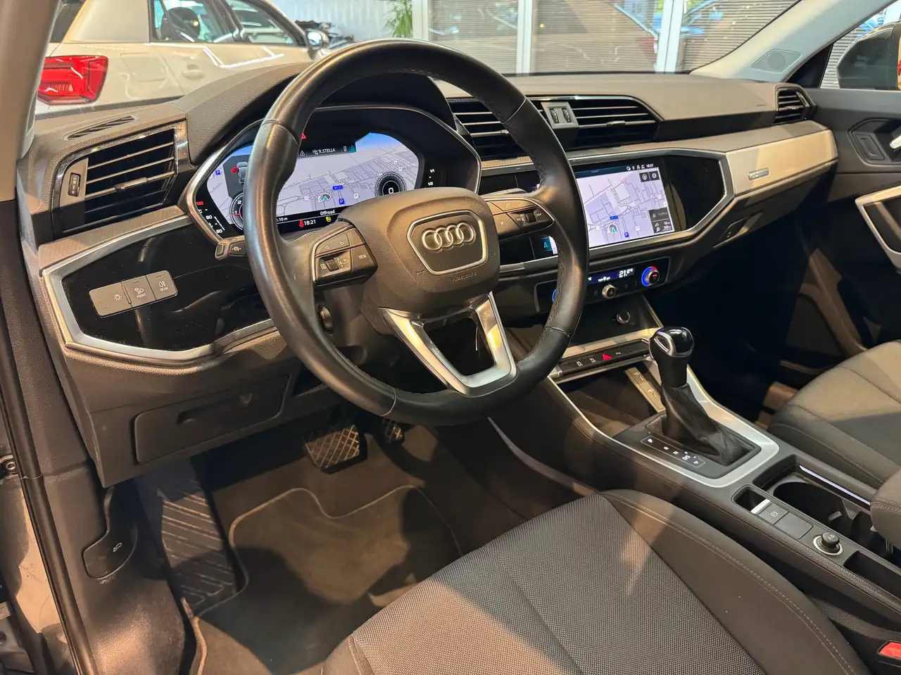 Audi Q3 2.0 tdi 150 cv S line edition s-tronic, ACC, LED, миниатюра 8