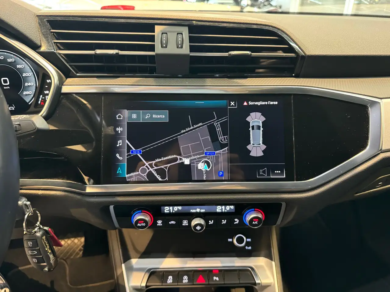 Audi Q3 2.0 tdi 150 cv S line edition s-tronic, ACC, LED, миниатюра 11