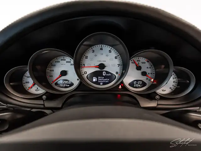 Porsche 911 (997) Carrera 4 S Cabrio*BOSE*XENON*NAVI*PCM* Ansicht 37