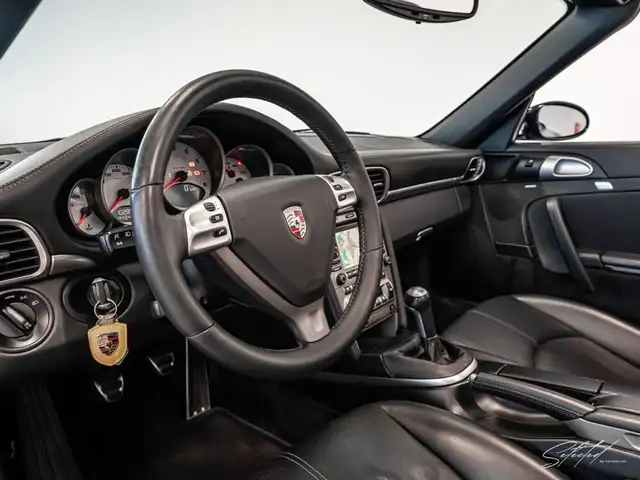 Porsche 911 (997) Carrera 4 S Cabrio*BOSE*XENON*NAVI*PCM* Ansicht 31