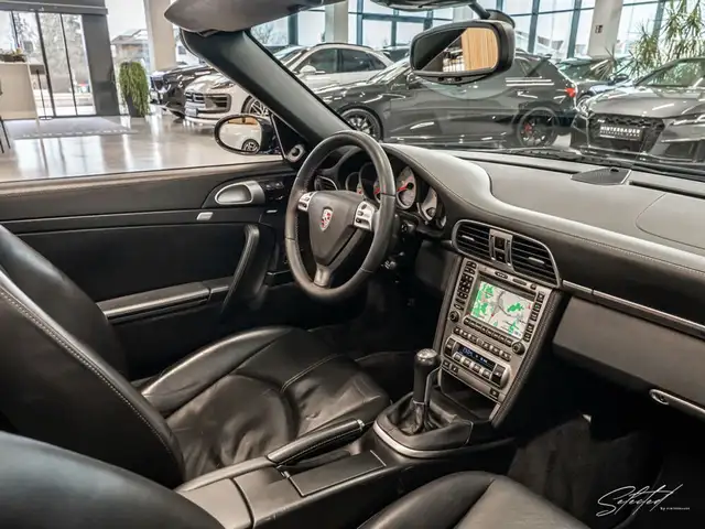 Porsche 911 (997) Carrera 4 S Cabrio*BOSE*XENON*NAVI*PCM* Ansicht 30