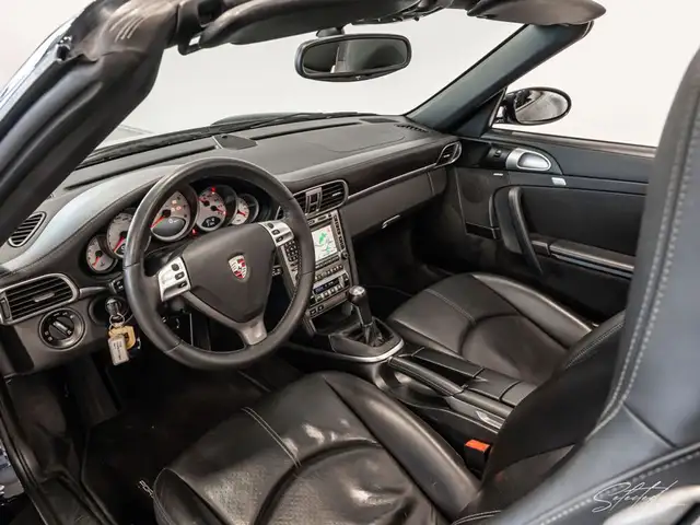 Porsche 911 (997) Carrera 4 S Cabrio*BOSE*XENON*NAVI*PCM* Ansicht 5