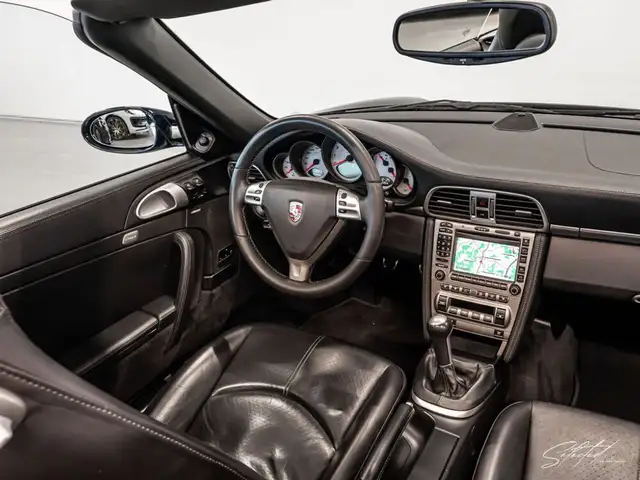 Porsche 911 (997) Carrera 4 S Cabrio*BOSE*XENON*NAVI*PCM* Ansicht 6
