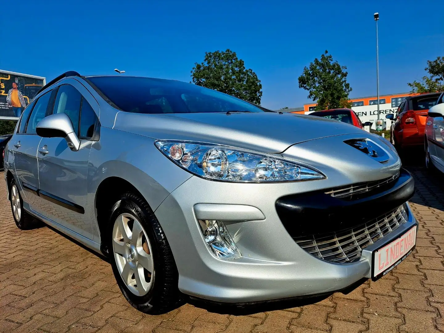 Peugeot 308 SW Tendance Grau - 2