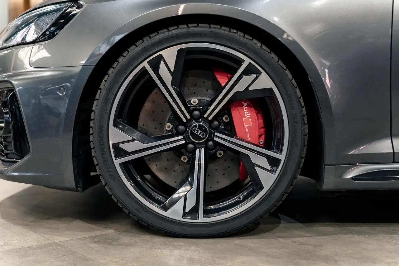 Audi RS4