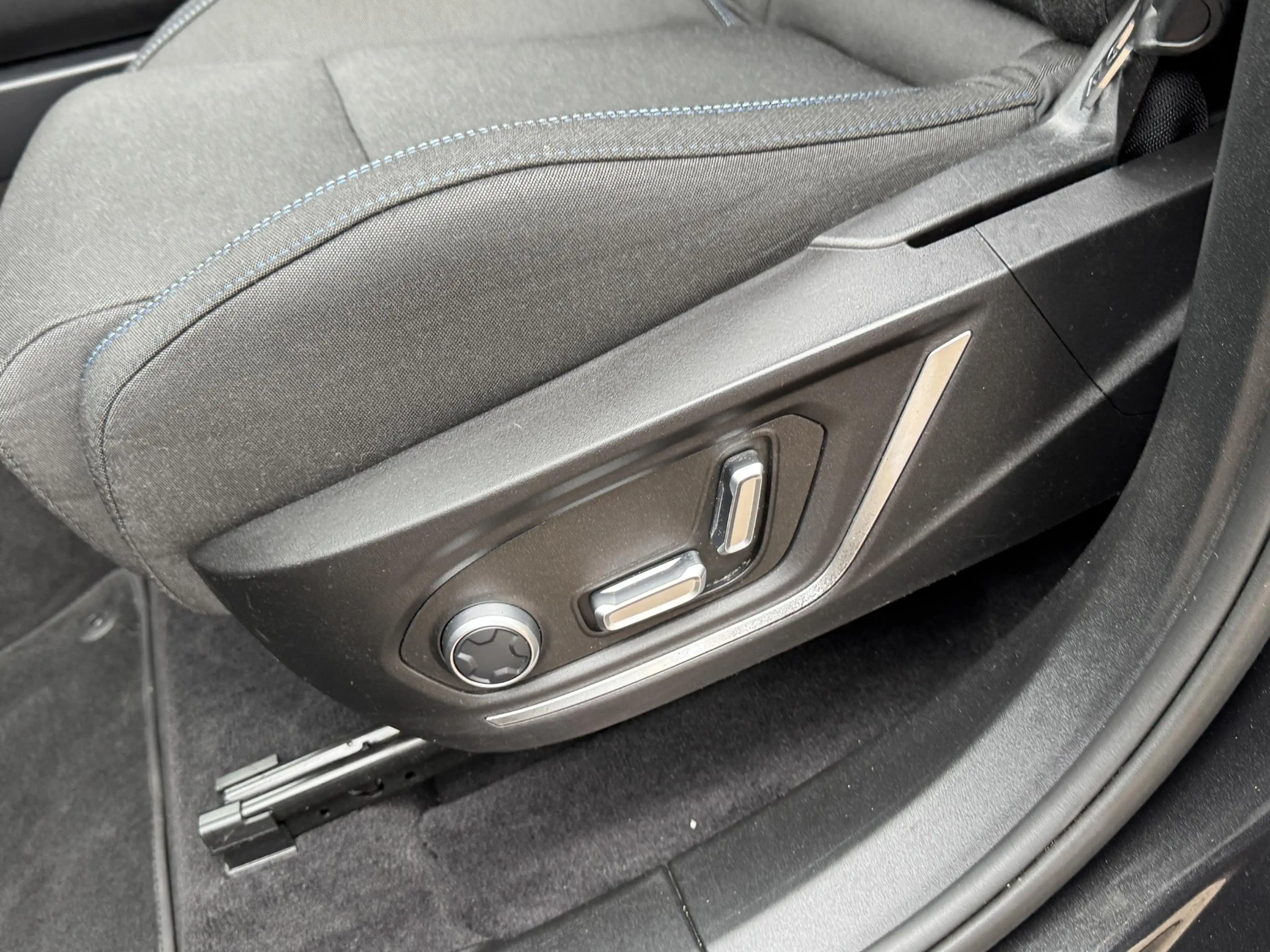 Lynk & Co 01 1.5 *PANO/360/ACC/4SEIZOEN* — photo 23