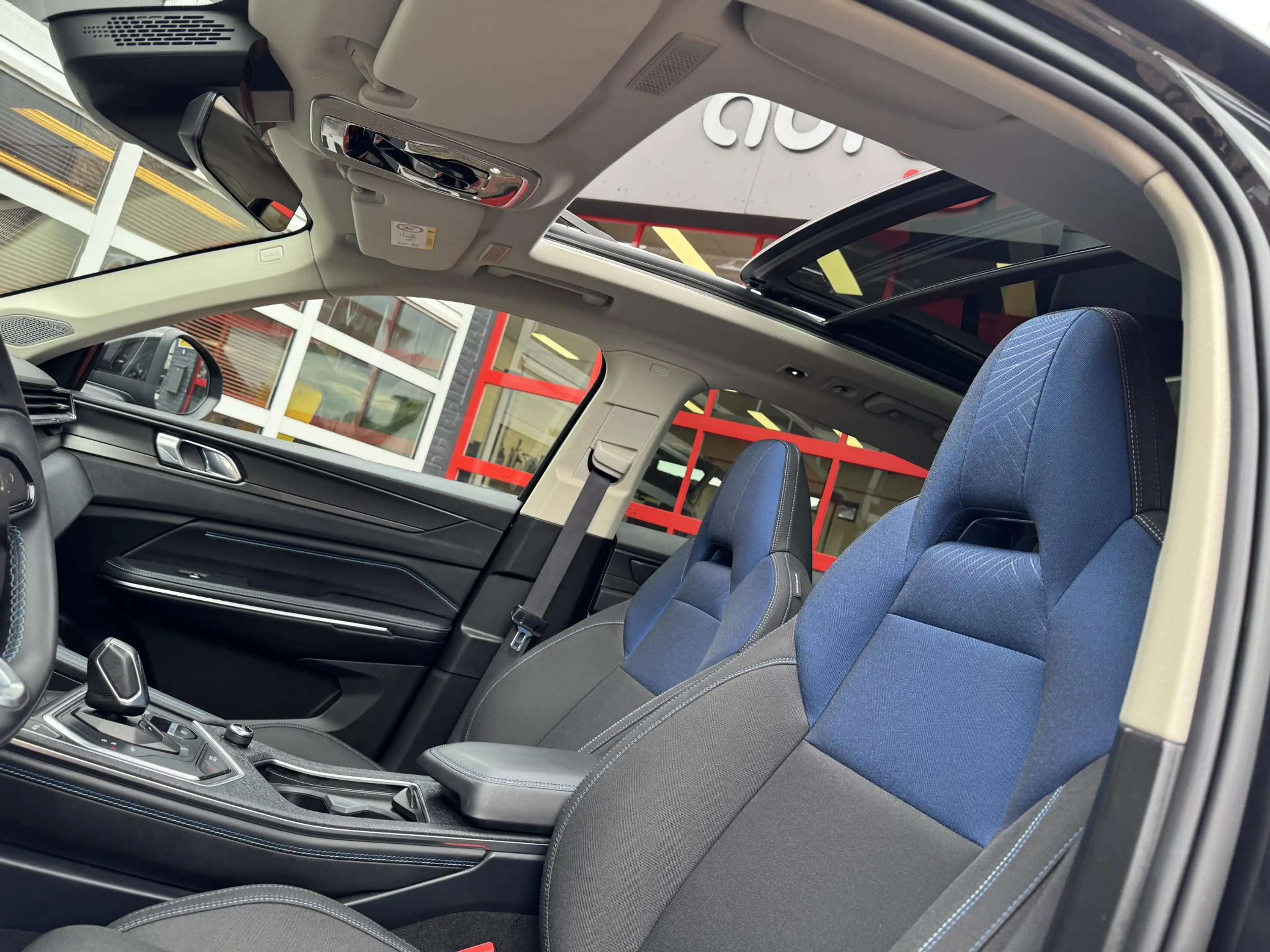 Lynk & Co 01 1.5 *PANO/360/ACC/4SEIZOEN* — photo 14