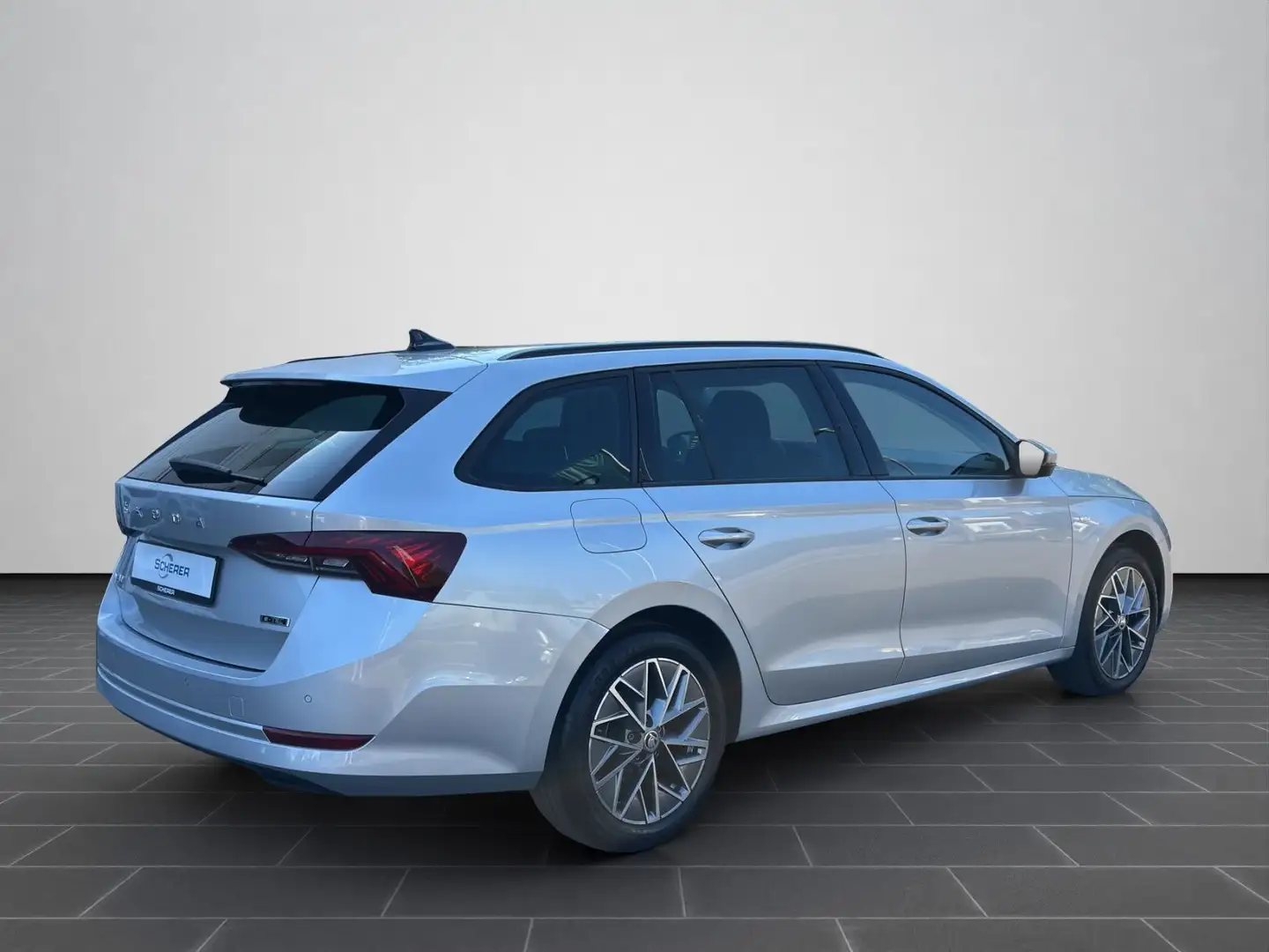 Skoda Octavia Combi Ambition 1.5 TSIe LED FRONT ASSIST Silber - 2