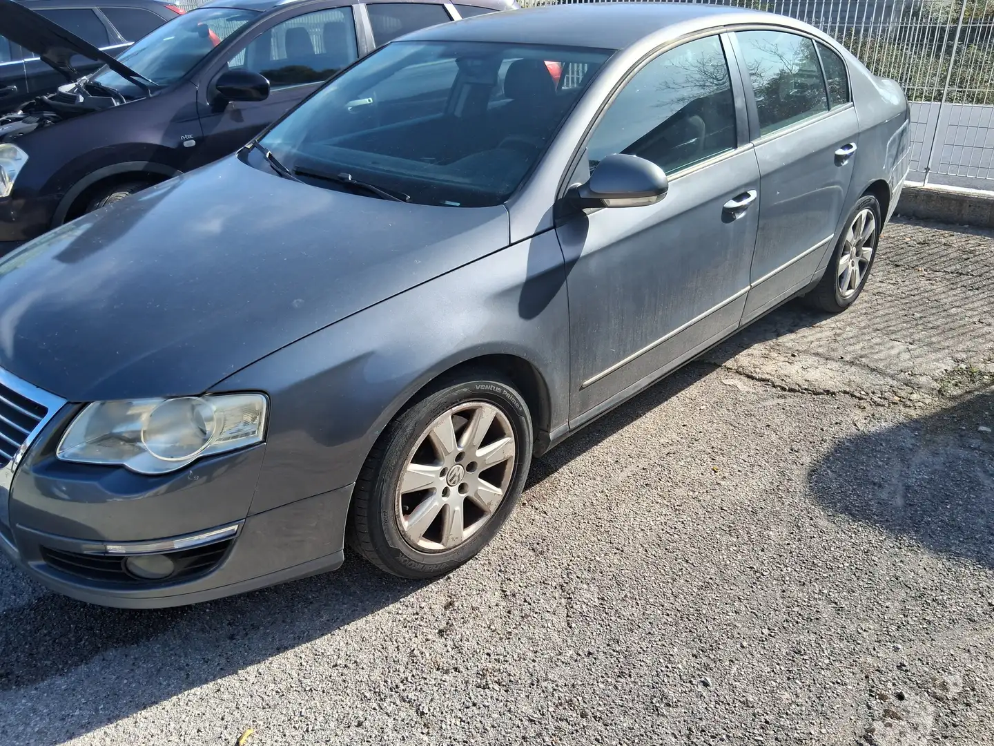 Volkswagen Passat Berlina 2.0 tdi Highline Grigio - 2