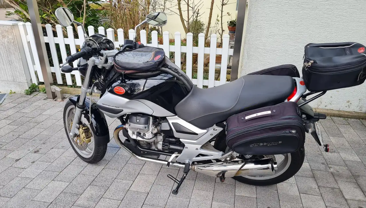 Moto Guzzi Breva 750