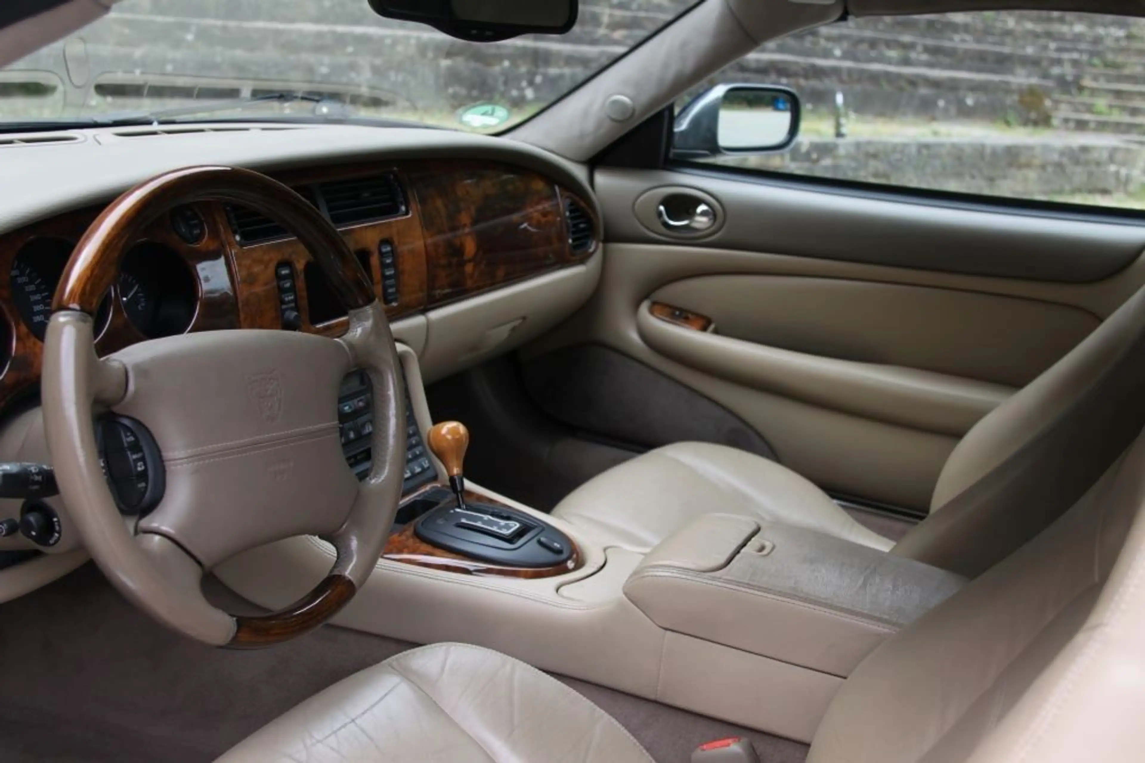 Jaguar XK8 Cabriolet 3 Jahre Garantie — photo 8