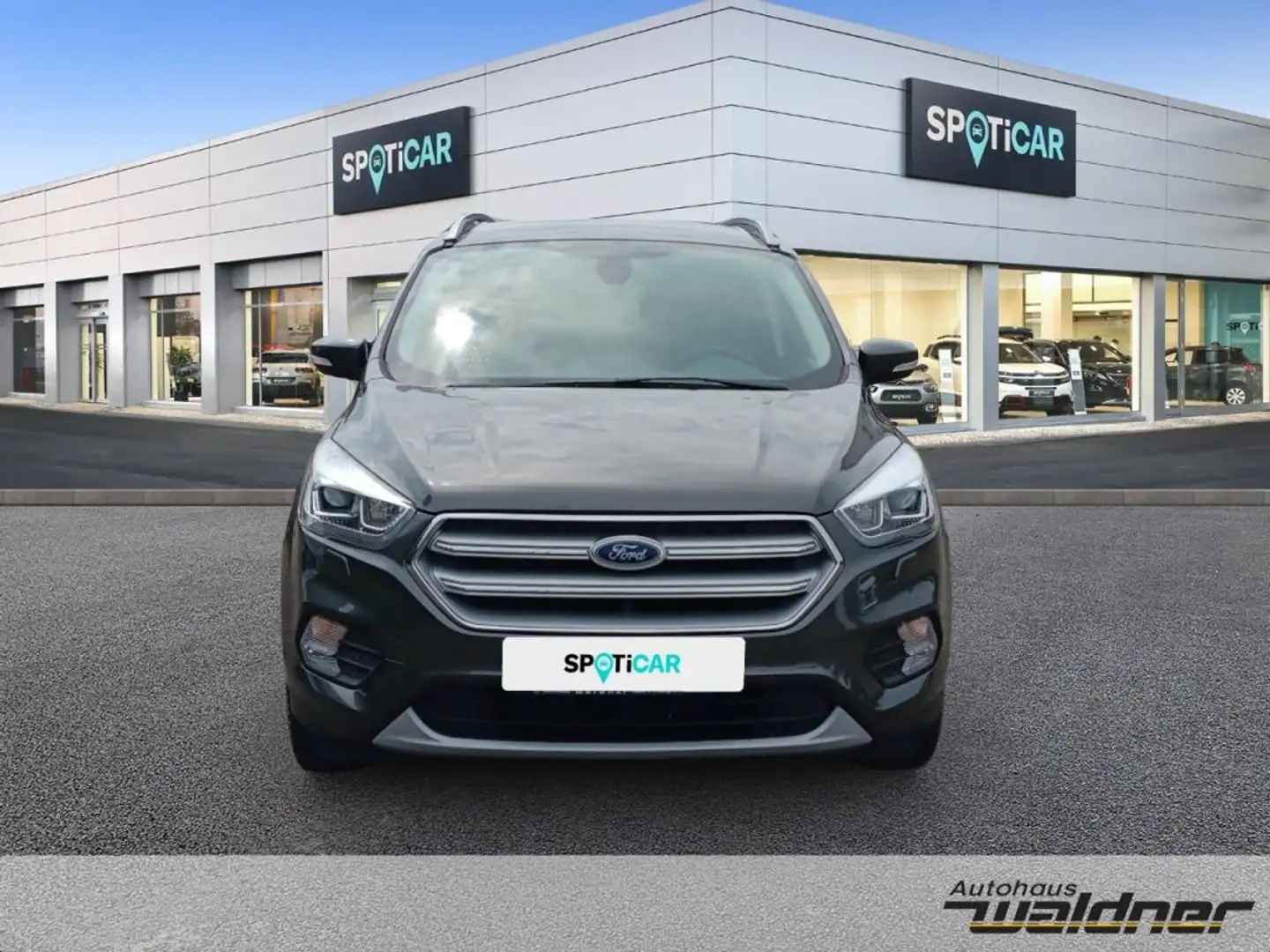 Ford Kuga 1.5 EcoBoost 2x4 Cool & Connect Grey - 2