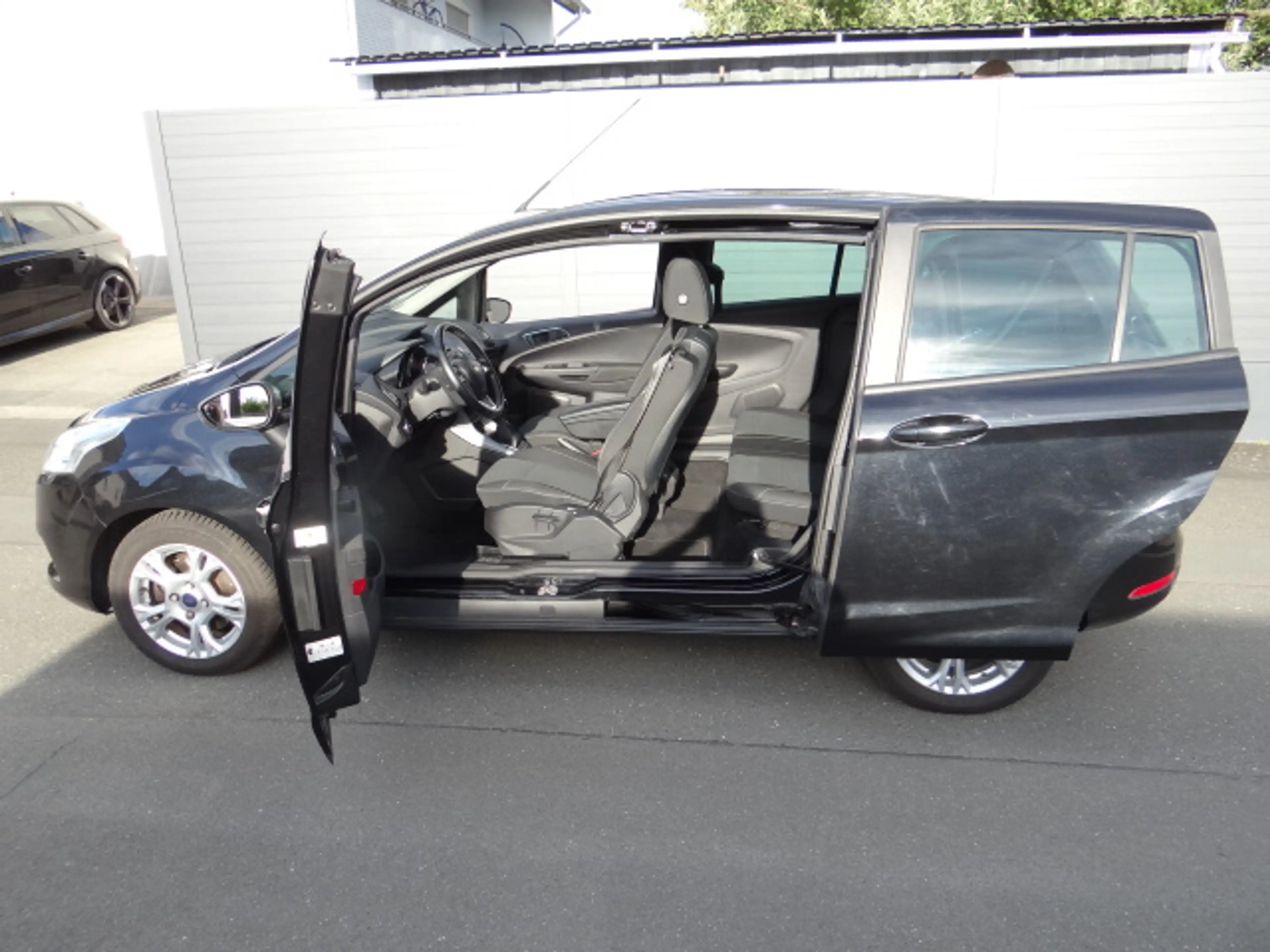 Ford B-Max B-MAX, 54 Tkm. Klima, PDC, SHZ, Alu TÜV neu. — photo 14