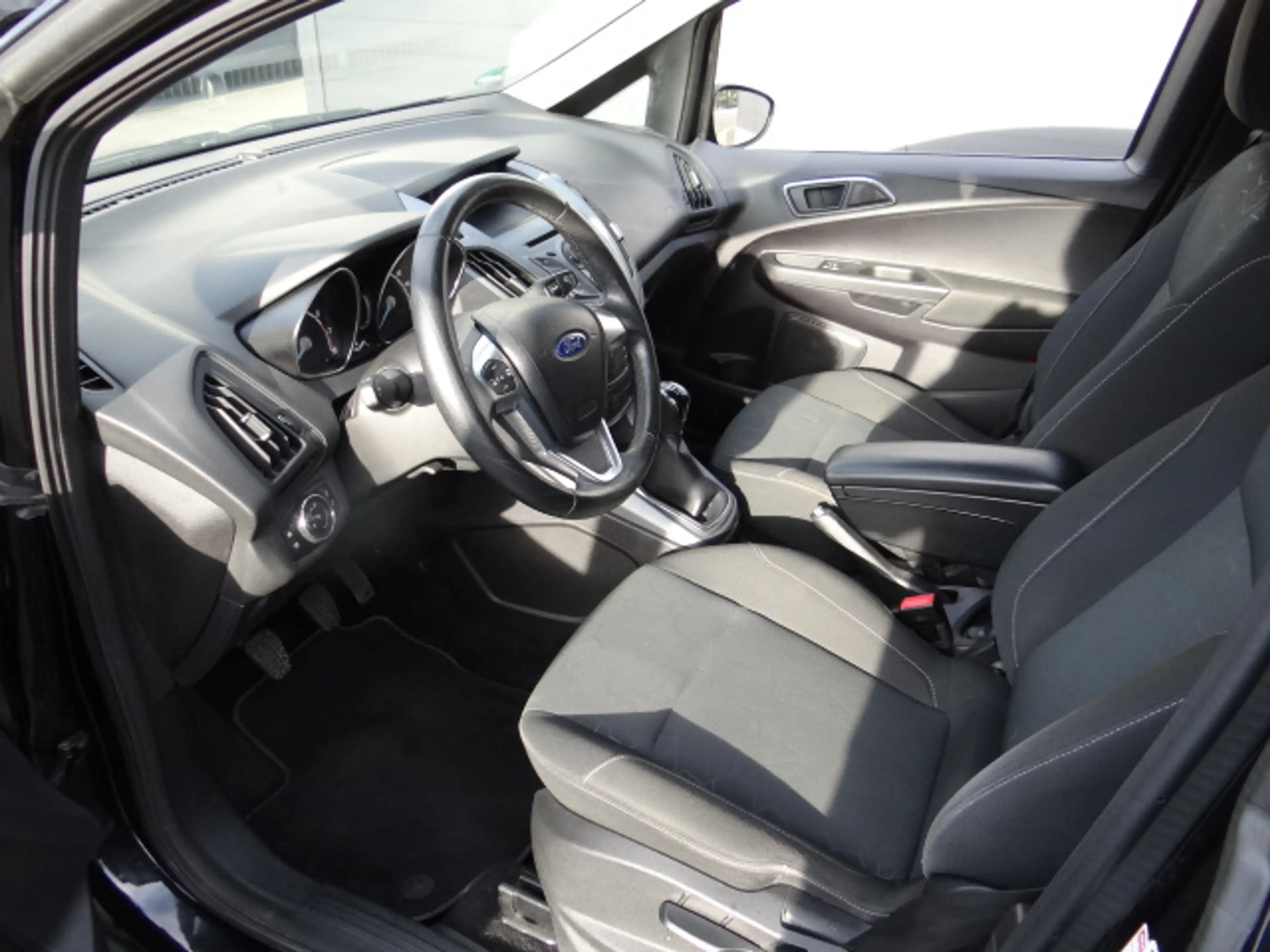 Ford B-Max B-MAX, 54 Tkm. Klima, PDC, SHZ, Alu TÜV neu. — photo 9