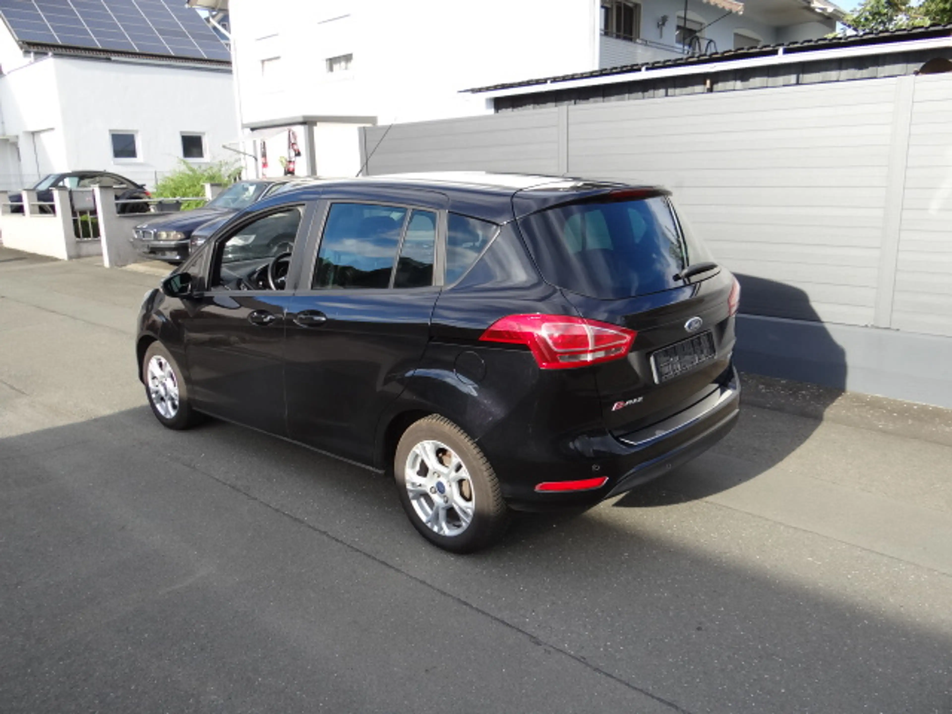 Ford B-Max B-MAX, 54 Tkm. Klima, PDC, SHZ, Alu TÜV neu. — photo 4