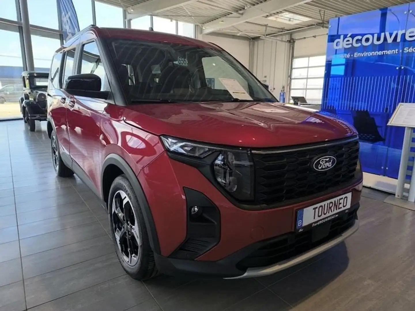 Ford Tourneo Courier Active - 1.0i 125cv M6 - Stock Rouge - 1
