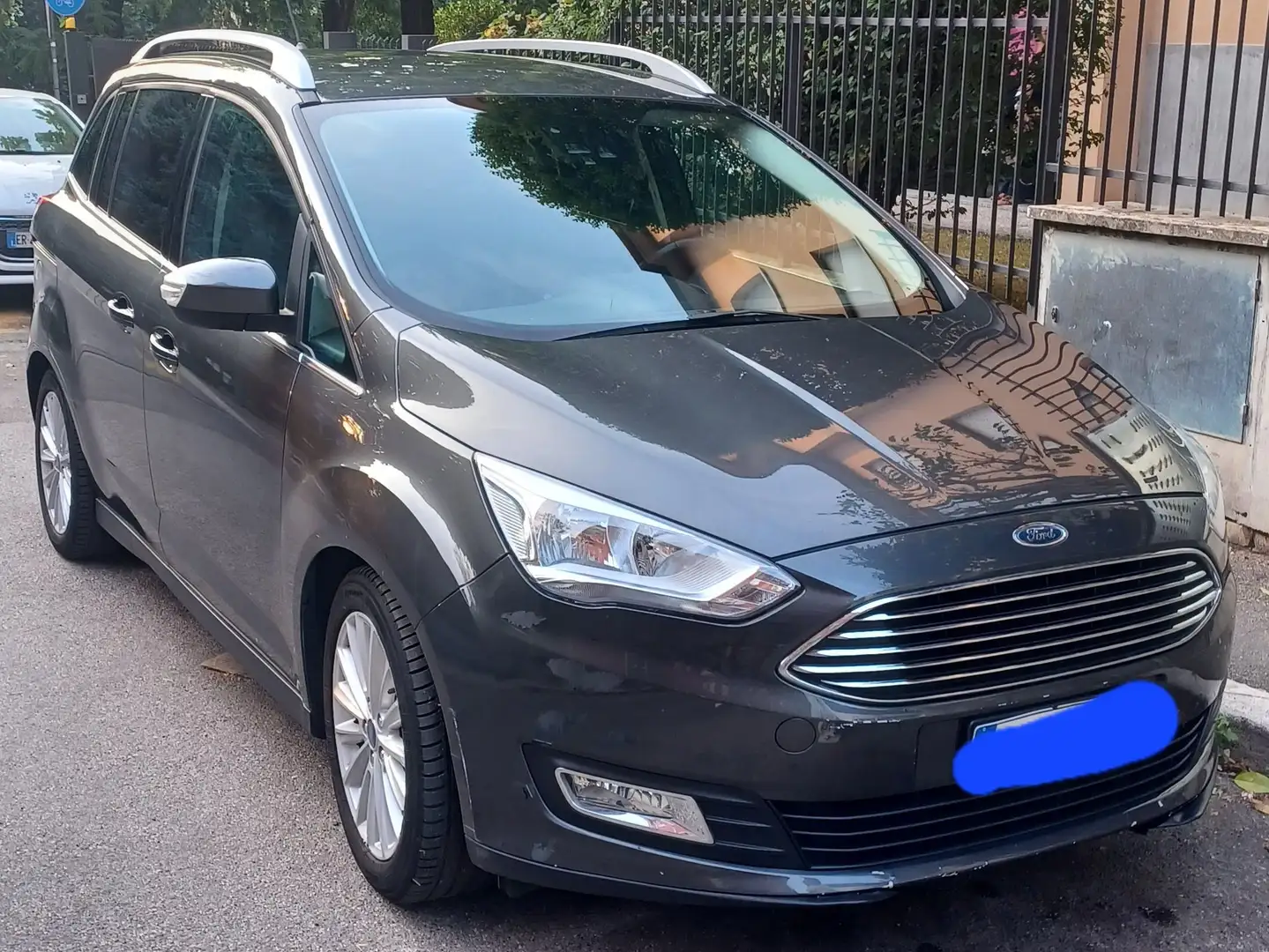 Ford C-Max C-Max 1.6 tdci Titanium Pack c/esp 110cv dpf Grigio - 2