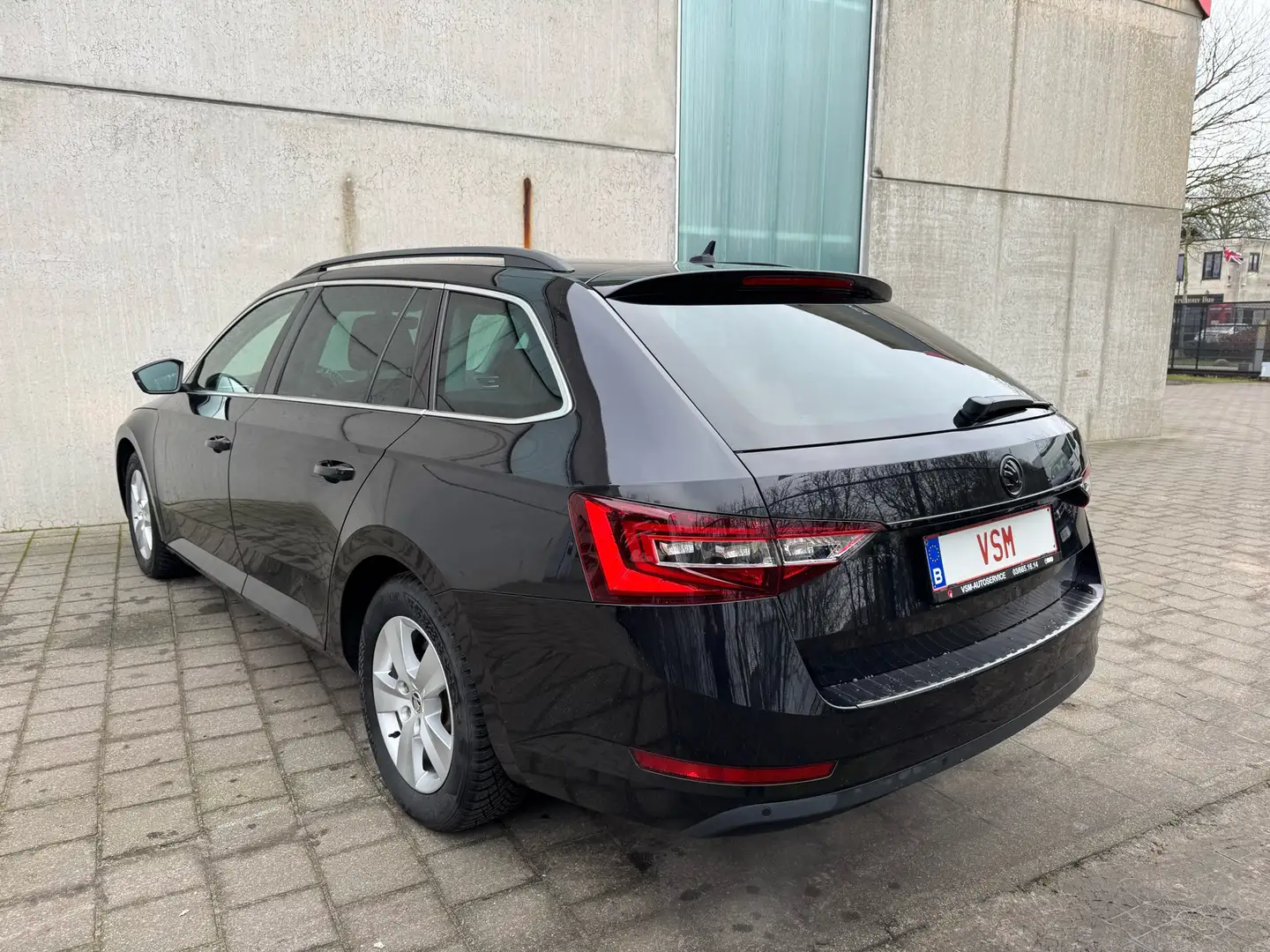 Skoda Superb SW 1.4 TSI ACT Ambition DSG Negro - 2