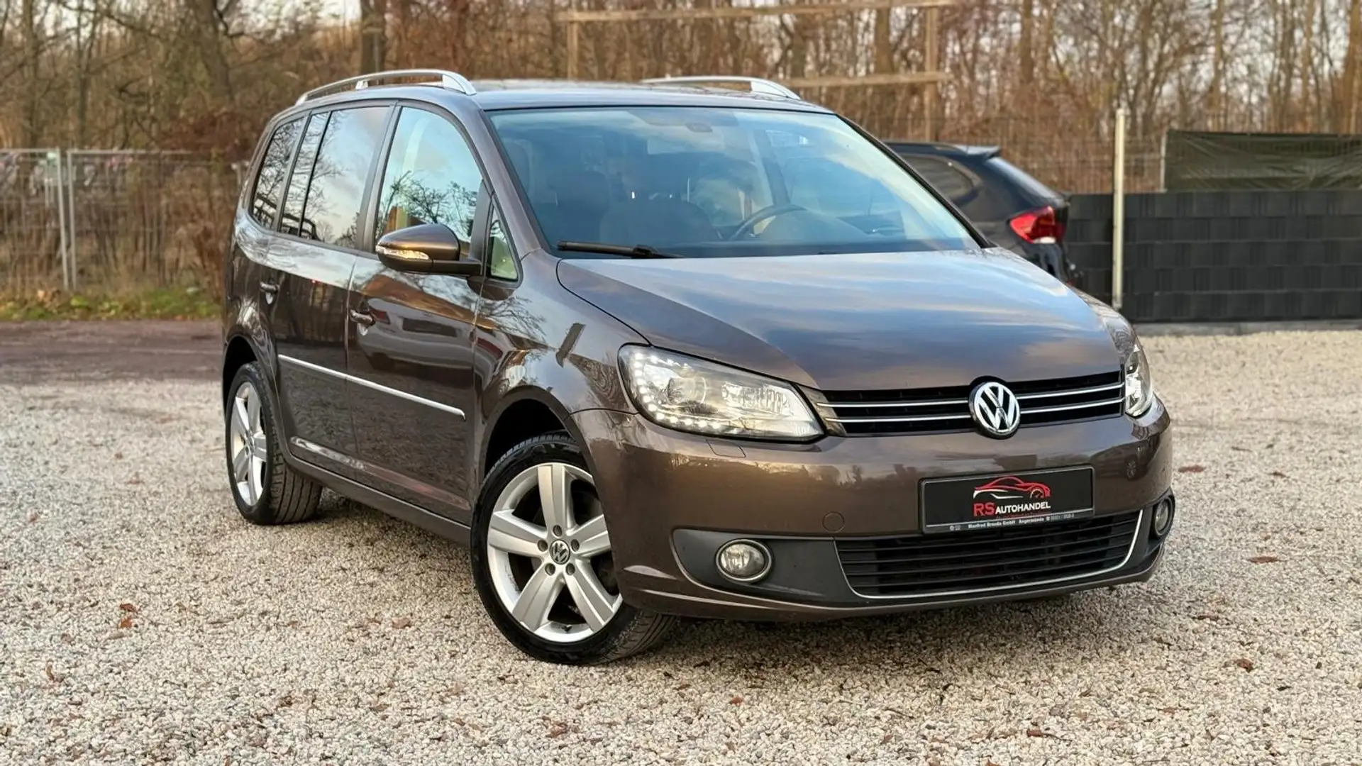 Volkswagen Touran Highline*Automatik*Standheizung*7 Sitzer*AHK*Alcan Brun - 2