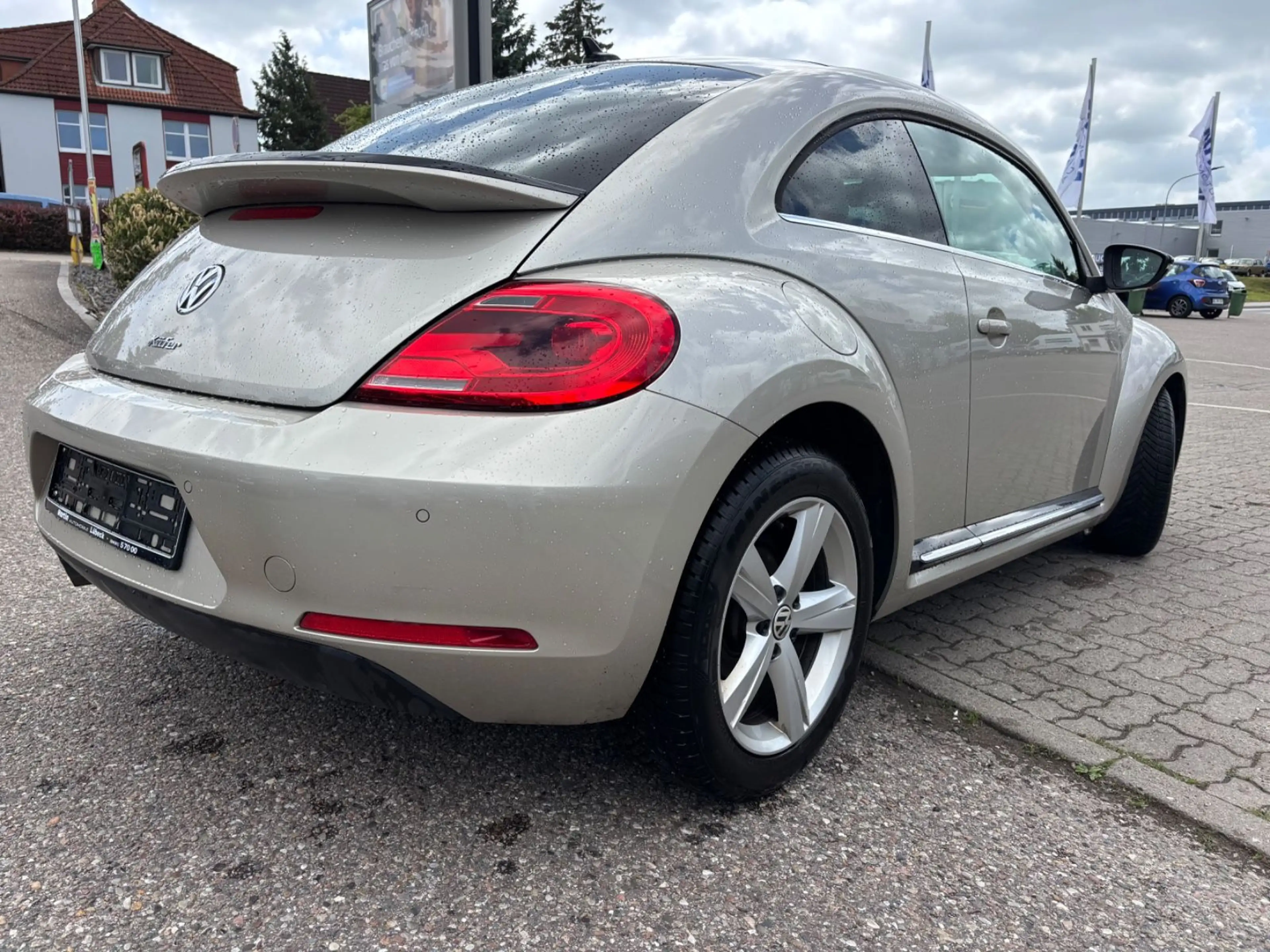 Volkswagen Beetle Lim. Sport *TOP AUSSTATTUNG* — photo 3