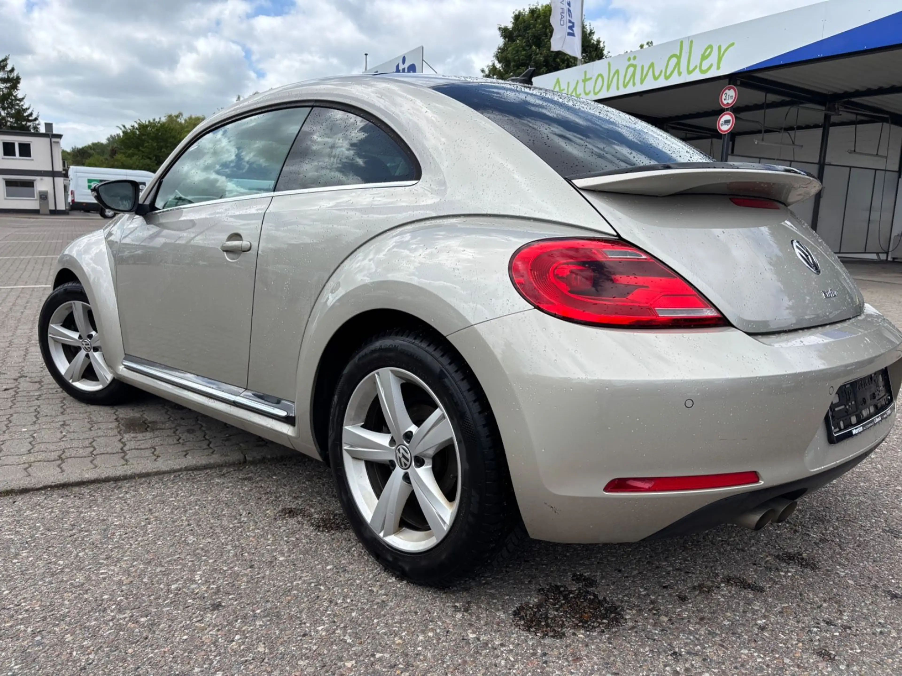 Volkswagen Beetle Lim. Sport *TOP AUSSTATTUNG* — photo 2