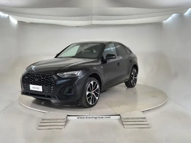 Audi Q5 main image