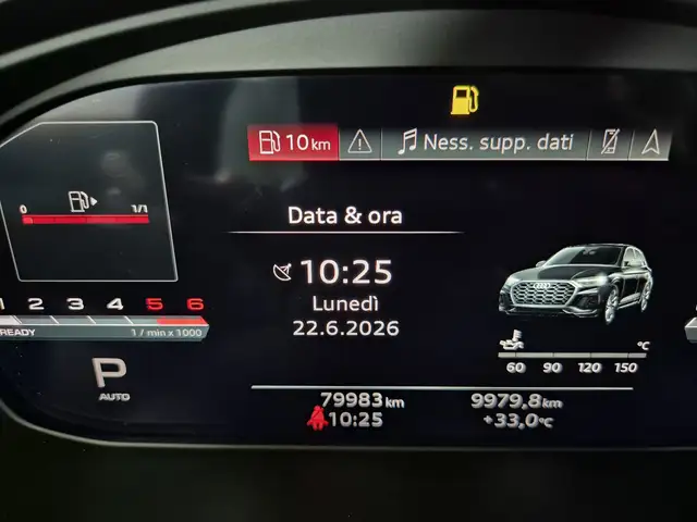 Audi Q5 view 15