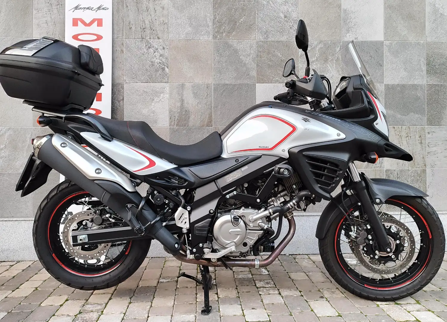 Suzuki V-Strom 650 XT Alb - 2
