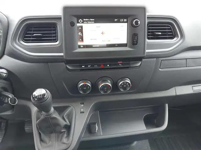 Renault Master view 10