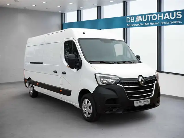 Renault Master view 2