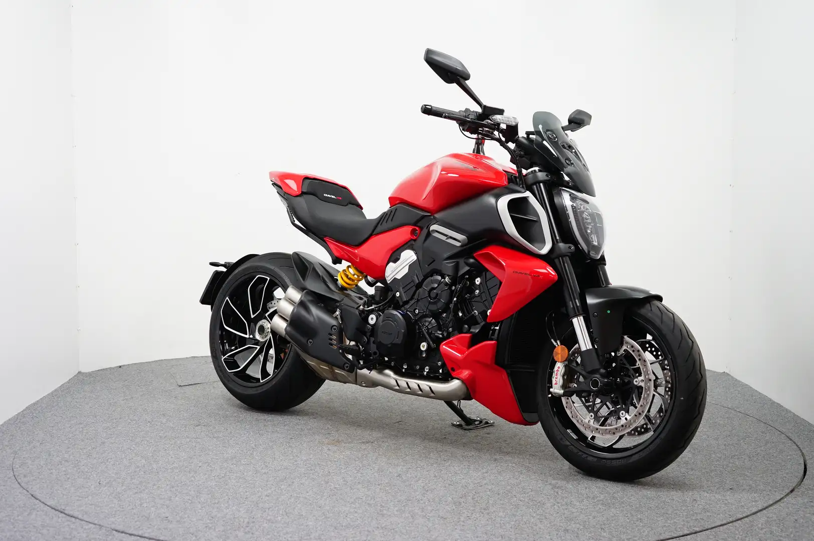 Ducati Diavel V4 Roşu - 2