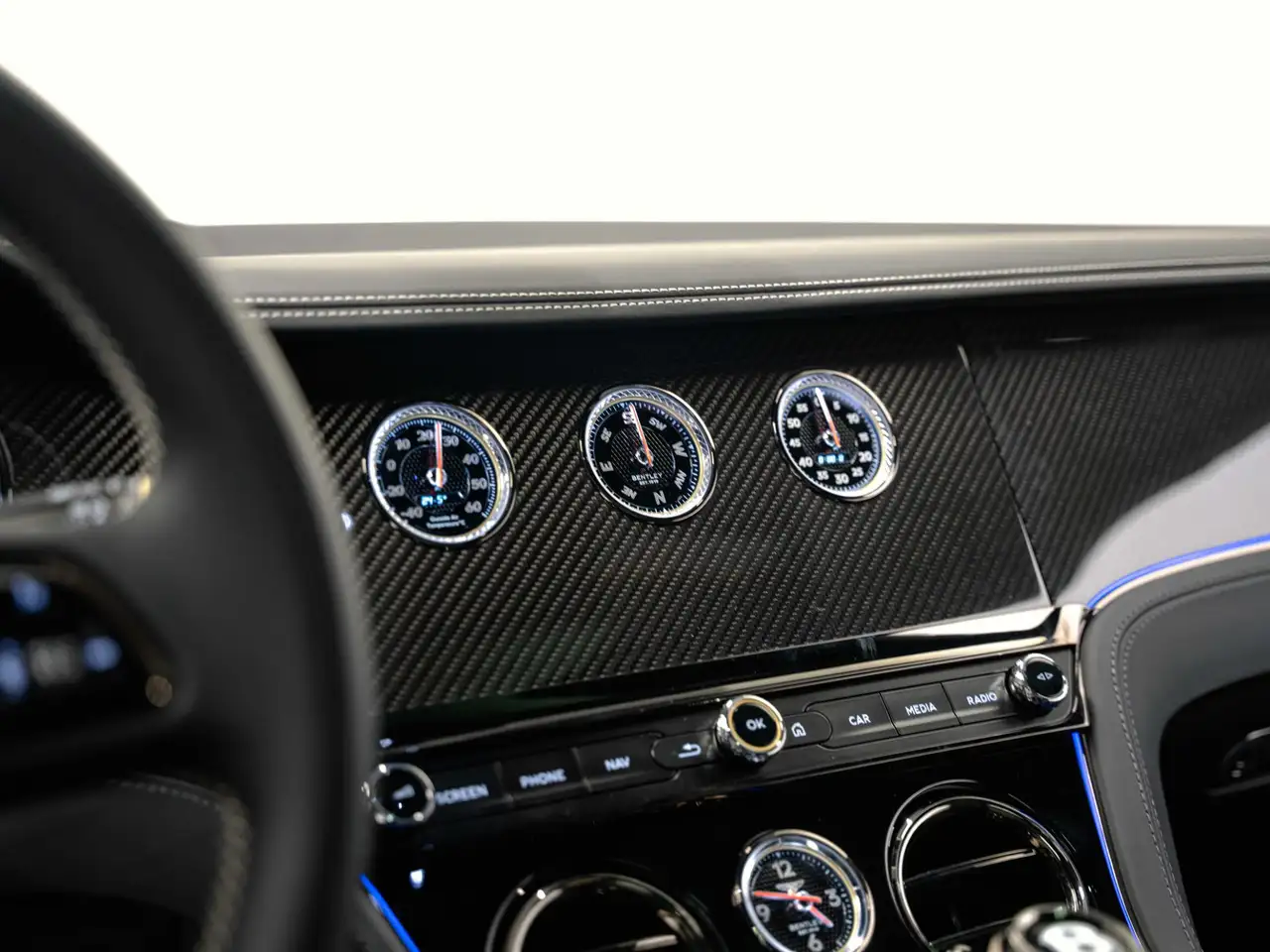 Bentley Continental GT 2026 — фото 9
