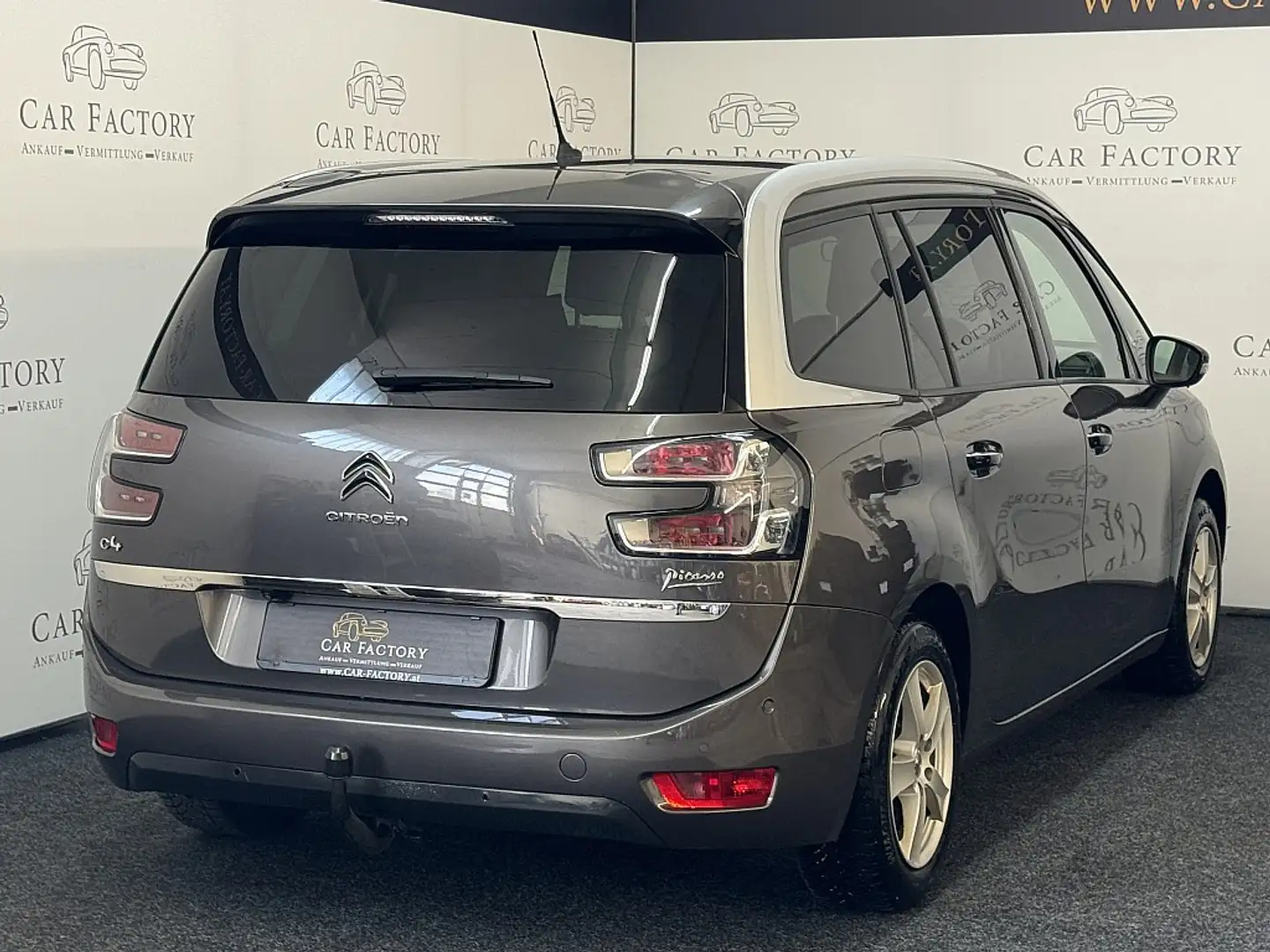 Citroen Grand C4 Picasso PureTech 130 S&S 6-Gang Shine Grau - 2