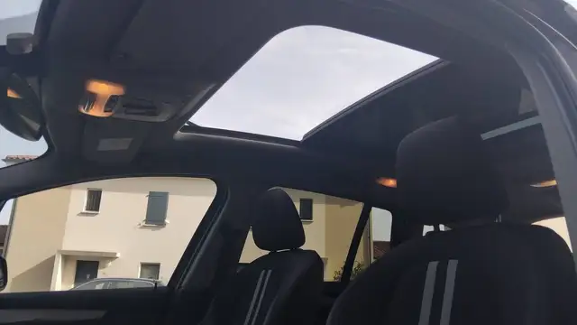 BMW 2 Series view 13
