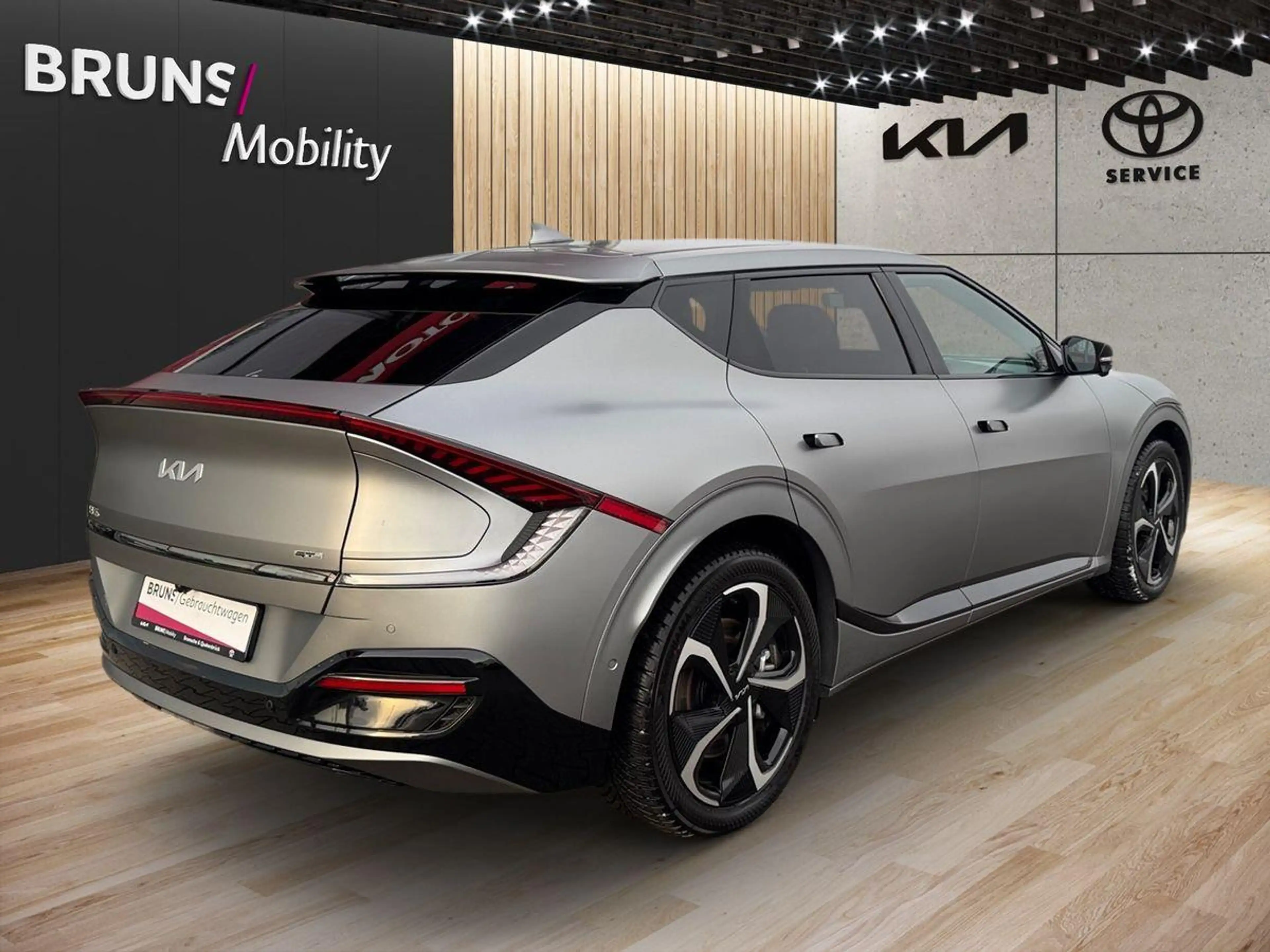 Kia EV6 77.4 AWD GT-Line WP Glasdach Ass+ Sound Des — photo 4