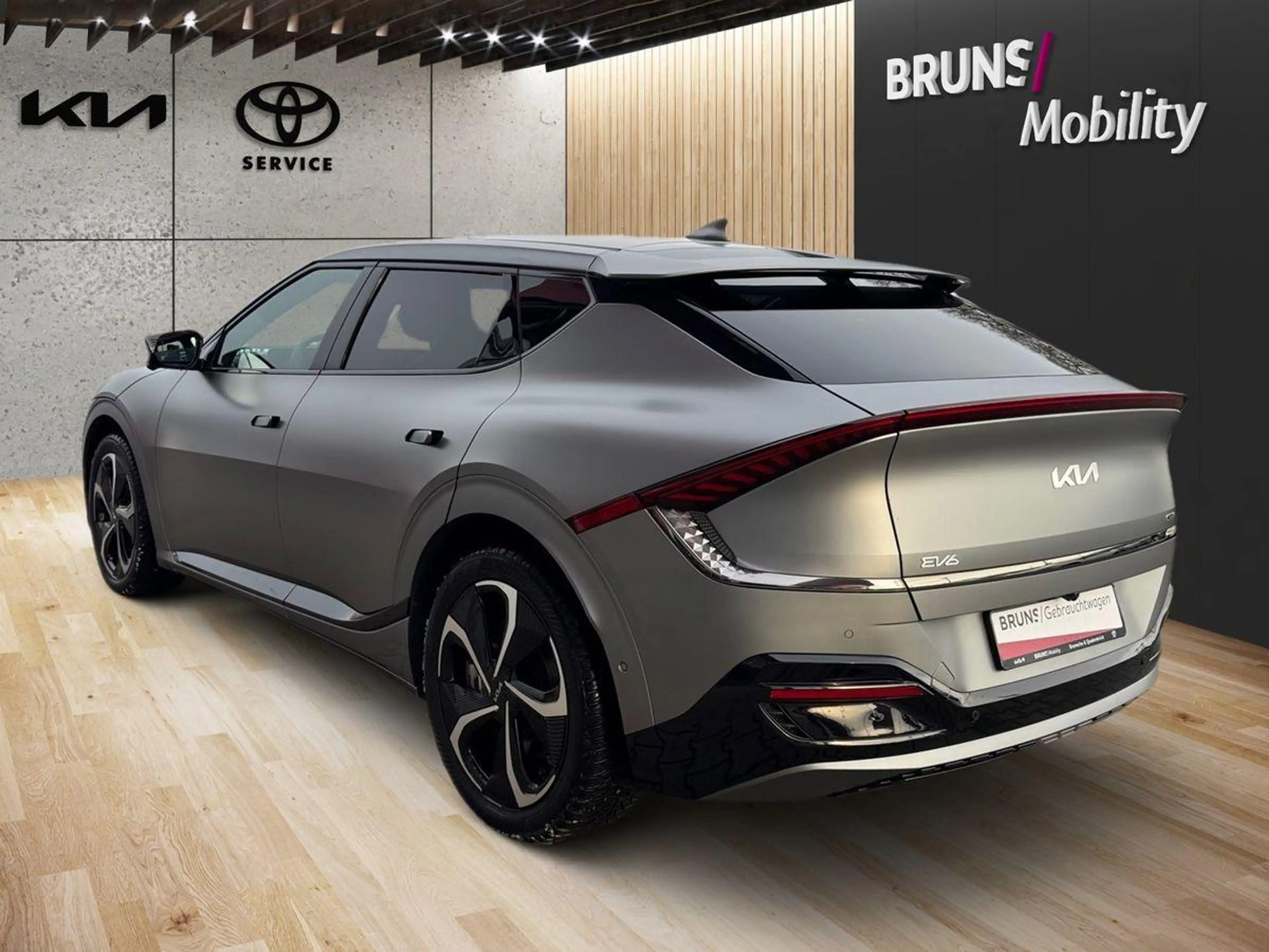 Kia EV6 77.4 AWD GT-Line WP Glasdach Ass+ Sound Des — photo 5