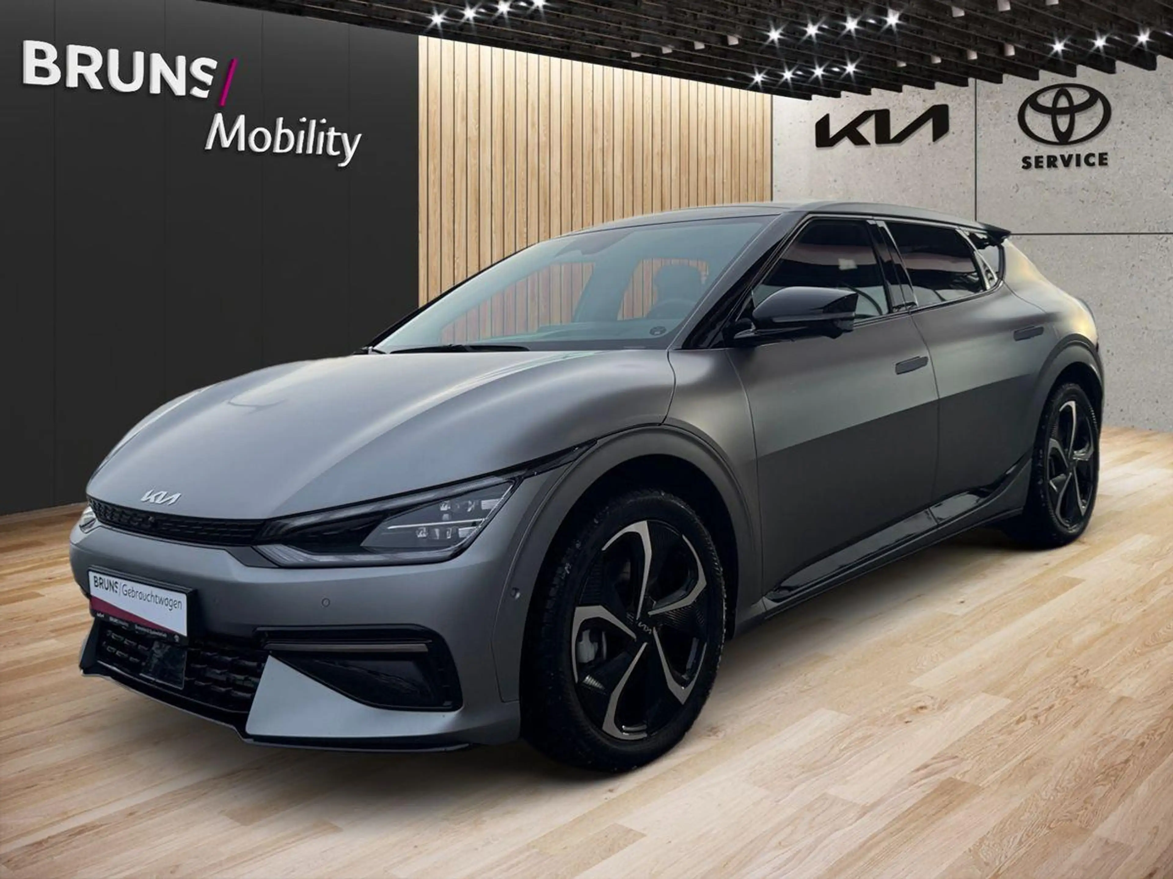 Kia EV6 77.4 AWD GT-Line WP Glasdach Ass+ Sound Des — photo 2