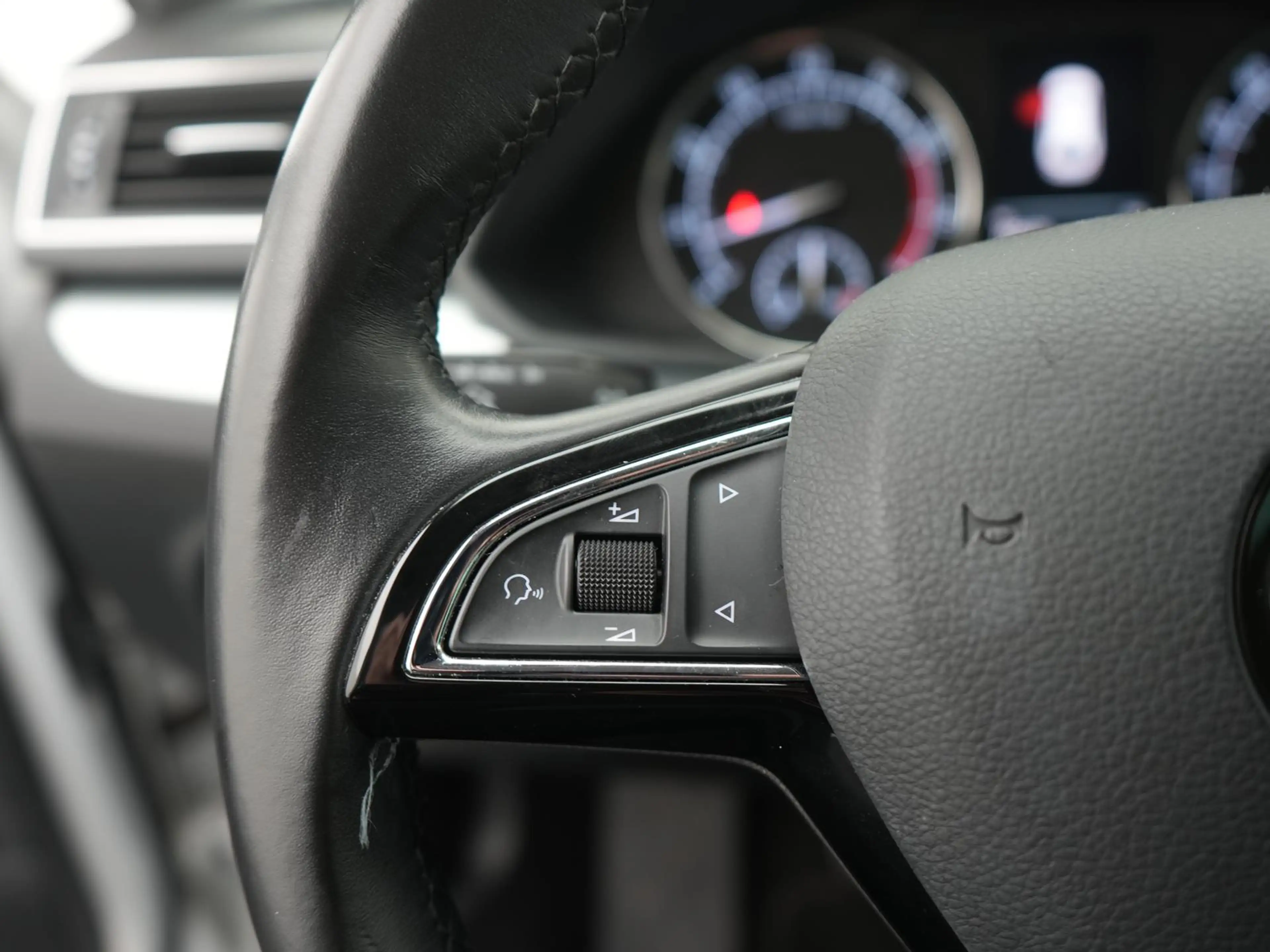 Skoda Superb Ambition BI-XENON,KLIMA,WINTER,KAM,TEMPO, — photo 11