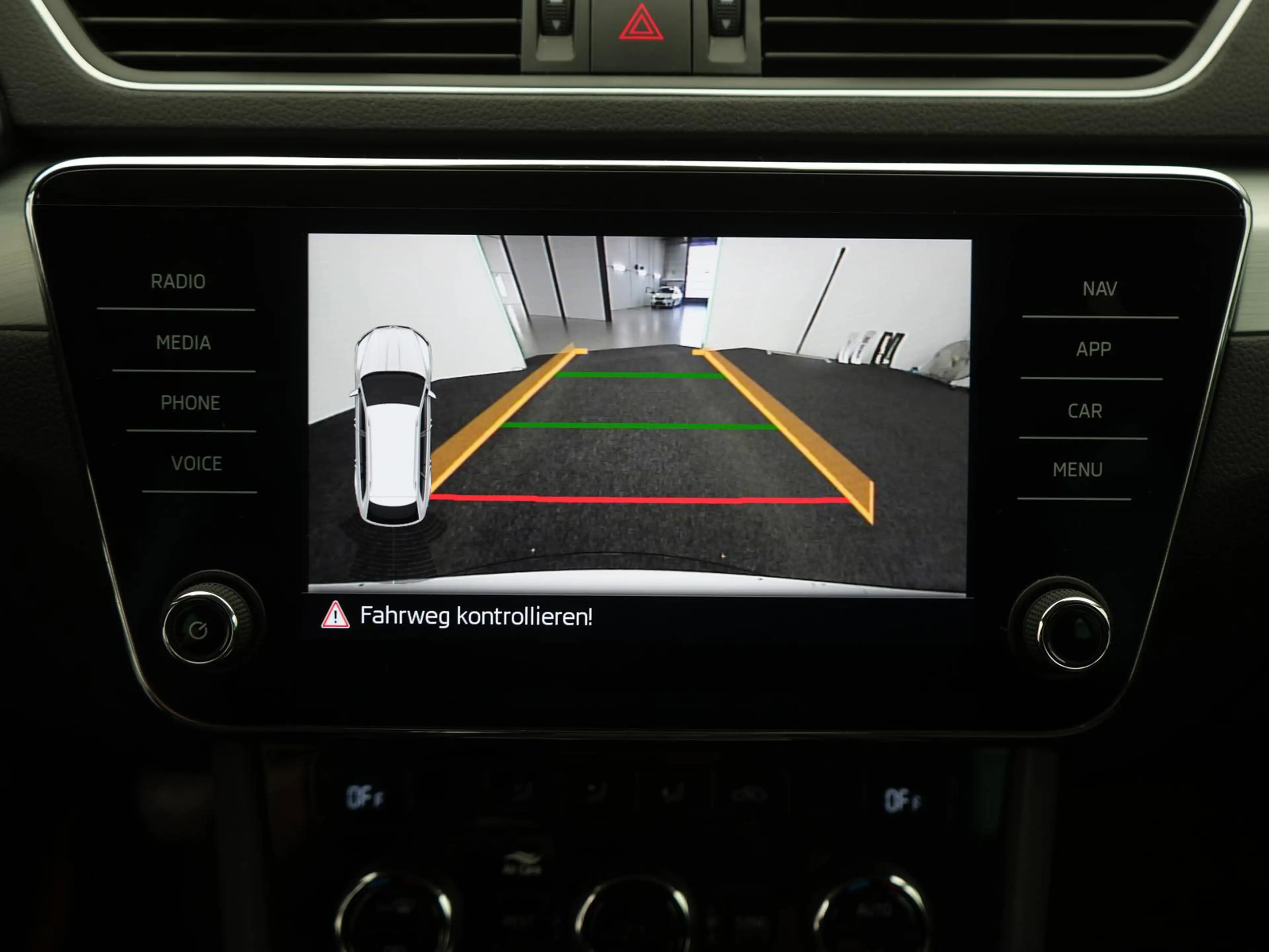 Skoda Superb Ambition BI-XENON,KLIMA,WINTER,KAM,TEMPO, — photo 15