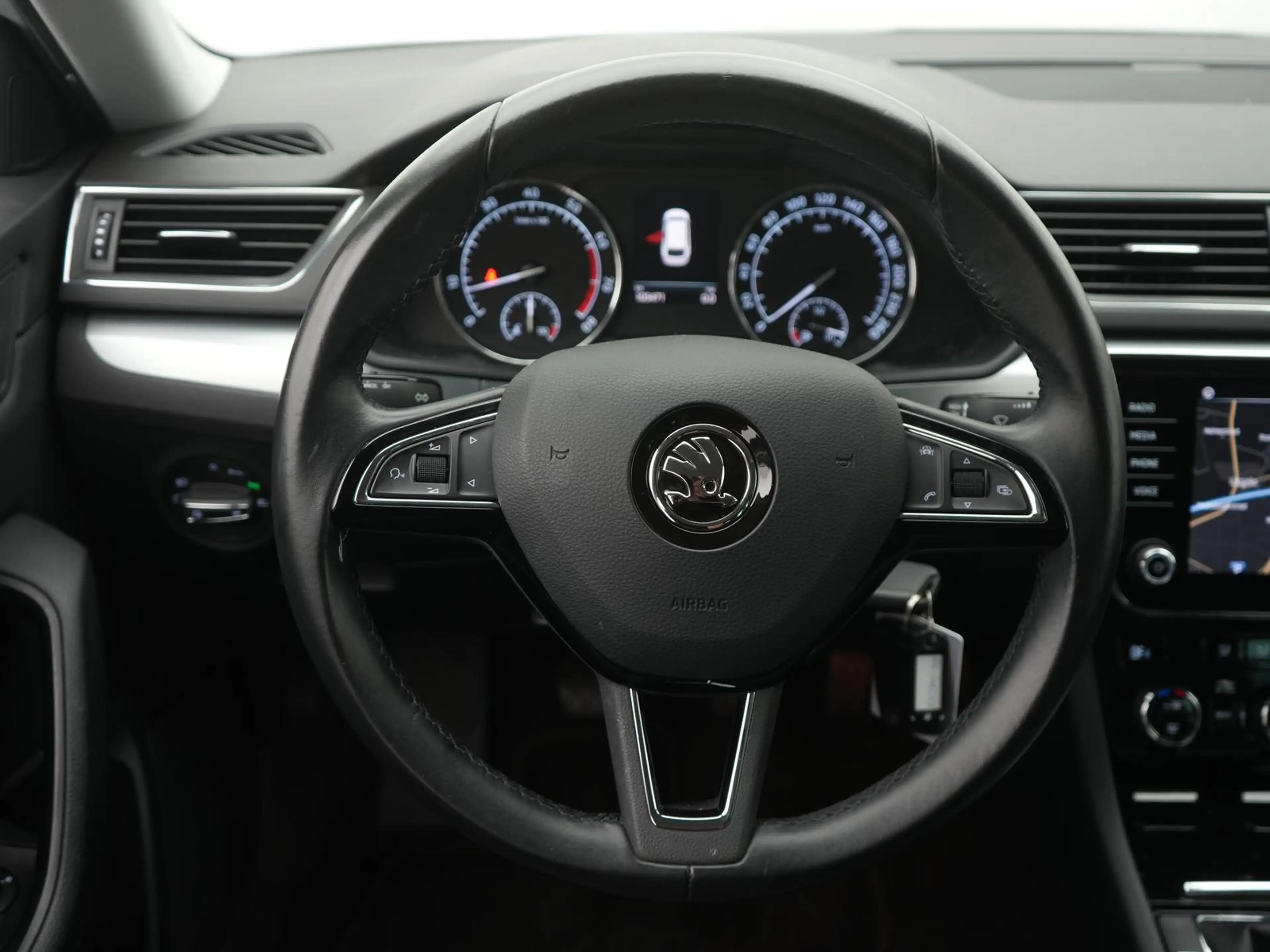 Skoda Superb Ambition BI-XENON,KLIMA,WINTER,KAM,TEMPO, — photo 10
