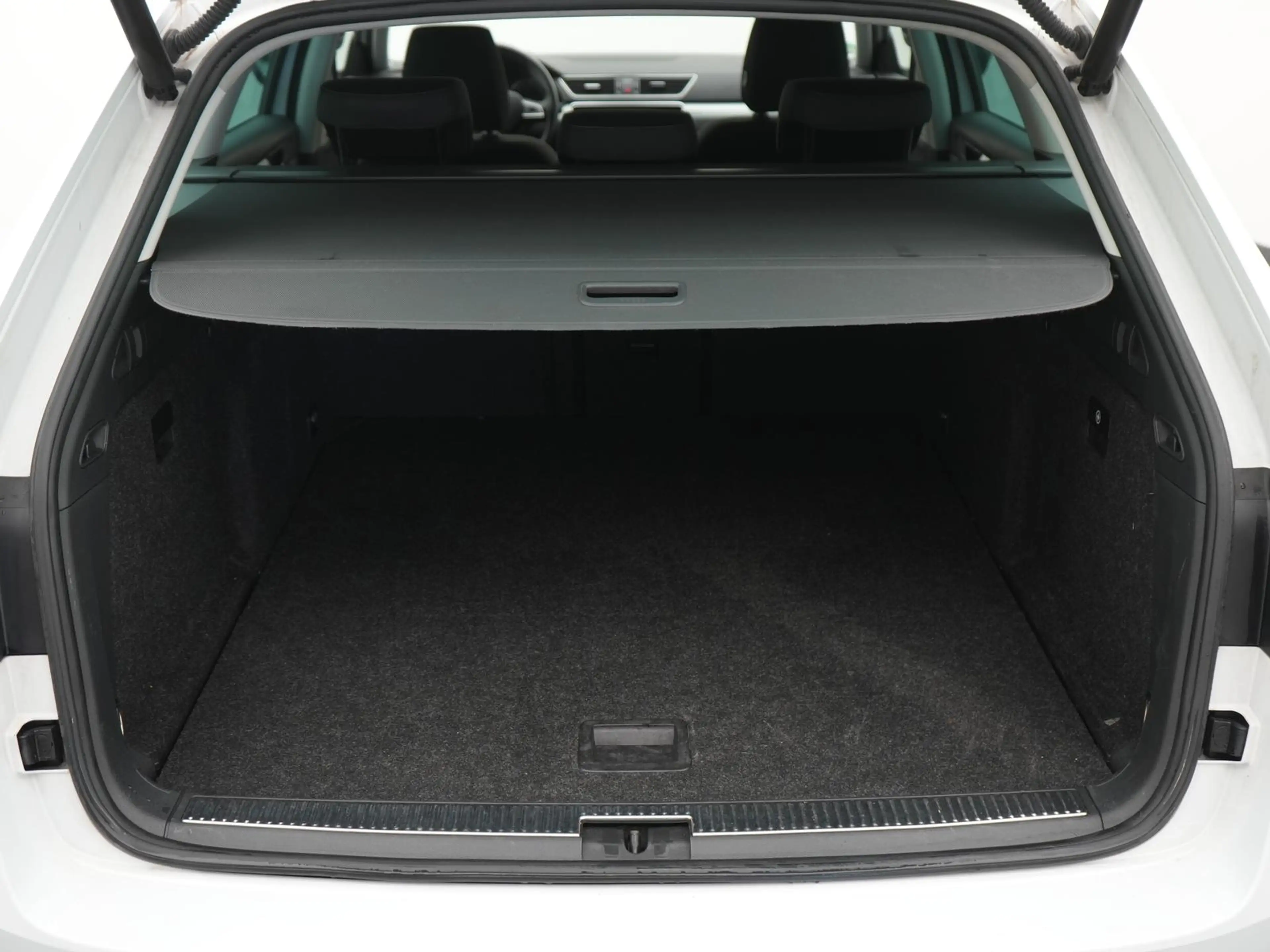 Skoda Superb Ambition BI-XENON,KLIMA,WINTER,KAM,TEMPO, — photo 8