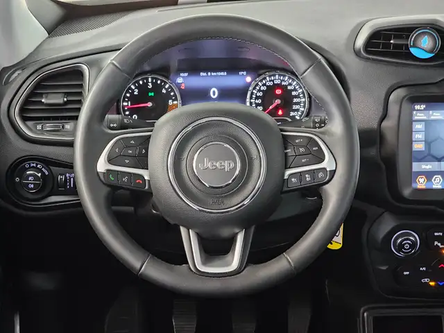 Jeep Renegade view 9