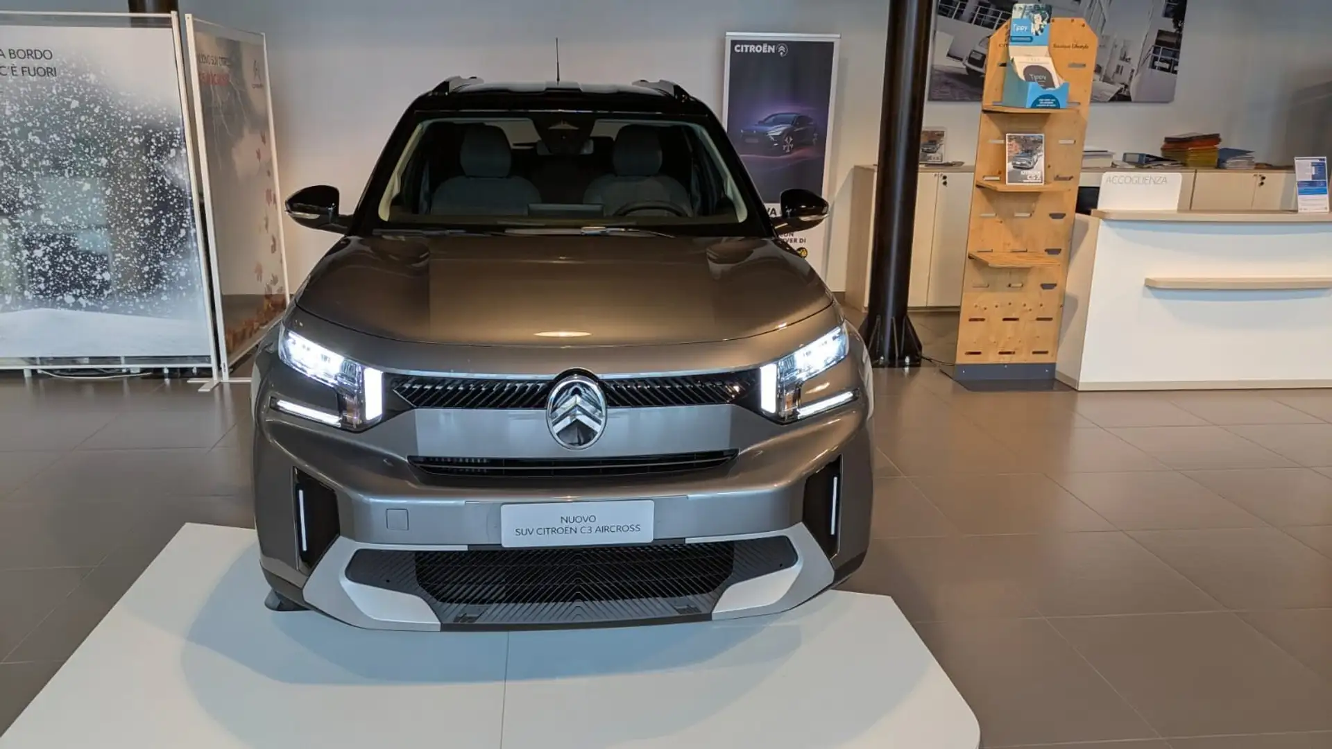 Citroen C3 Aircross C3 Aircross Hybrid 145 e-DCS6 Plus Blau - 2