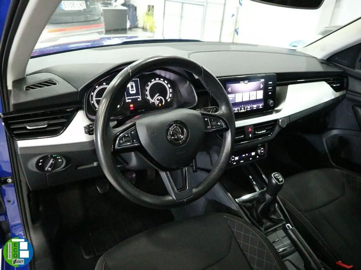 Skoda Kamiq 1.0 TSI Active 70kW Azul - 2