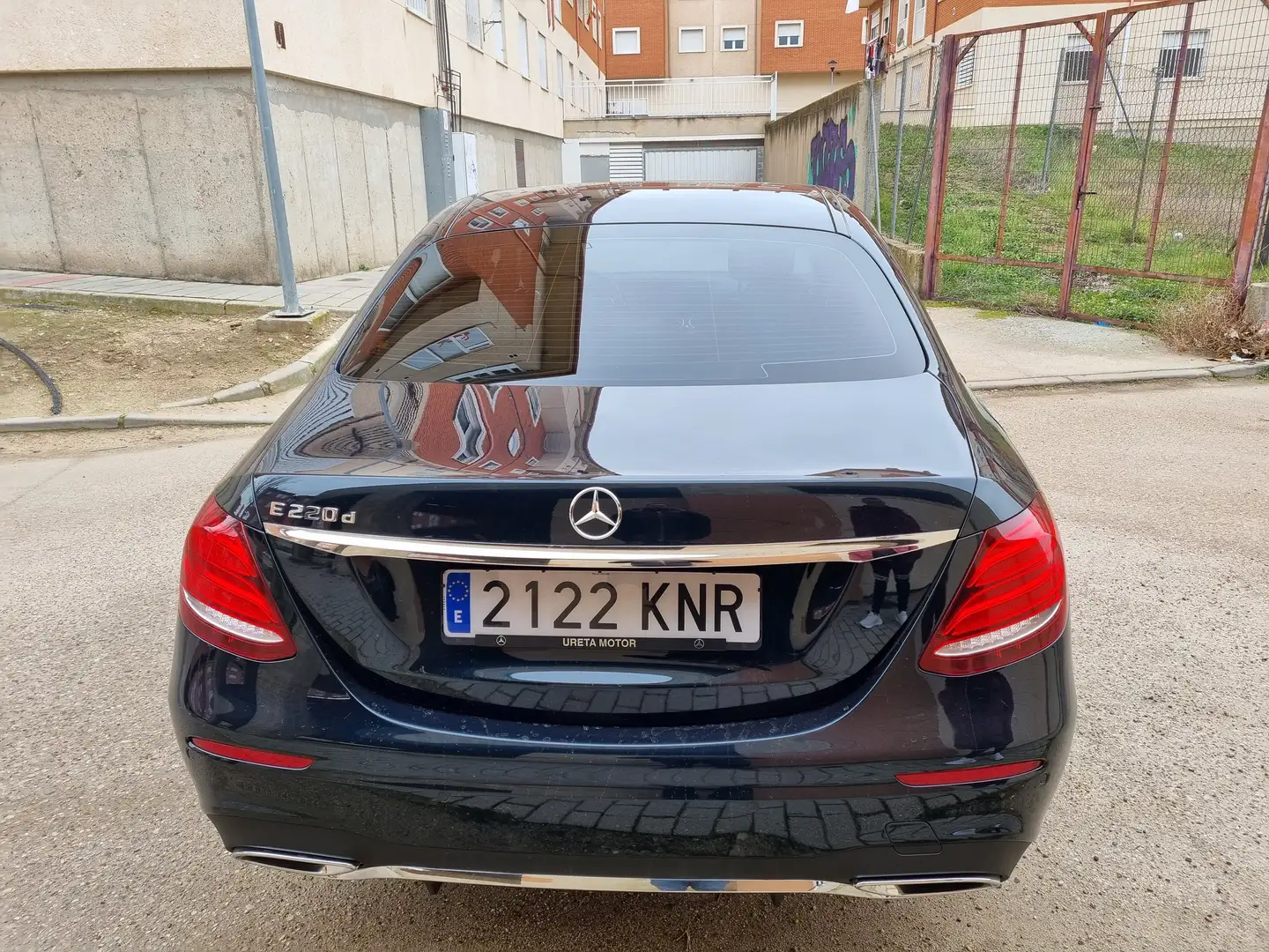 Mercedes-Benz E 220 E Estate 220d 4Matic All-Terrain 9G-Tronic Verde - 2