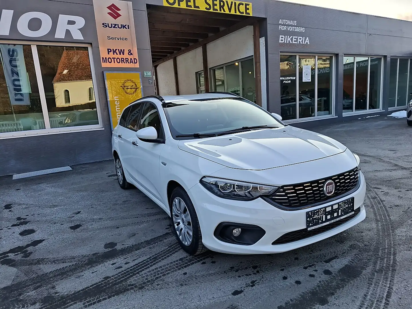 Fiat Tipo T-Jet 120 Lounge Weiß - 1