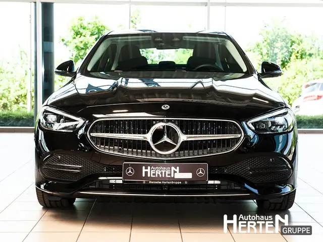 Mercedes-Benz C-Class view 2