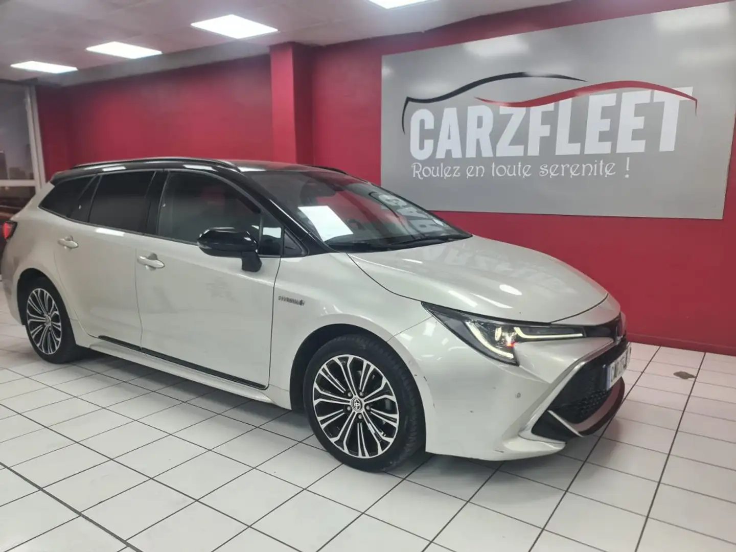 Toyota Corolla TOURING SPORTS 122cv COLLECTION/ 1 ERE MAIN/ TVA RECUP Gris - 1