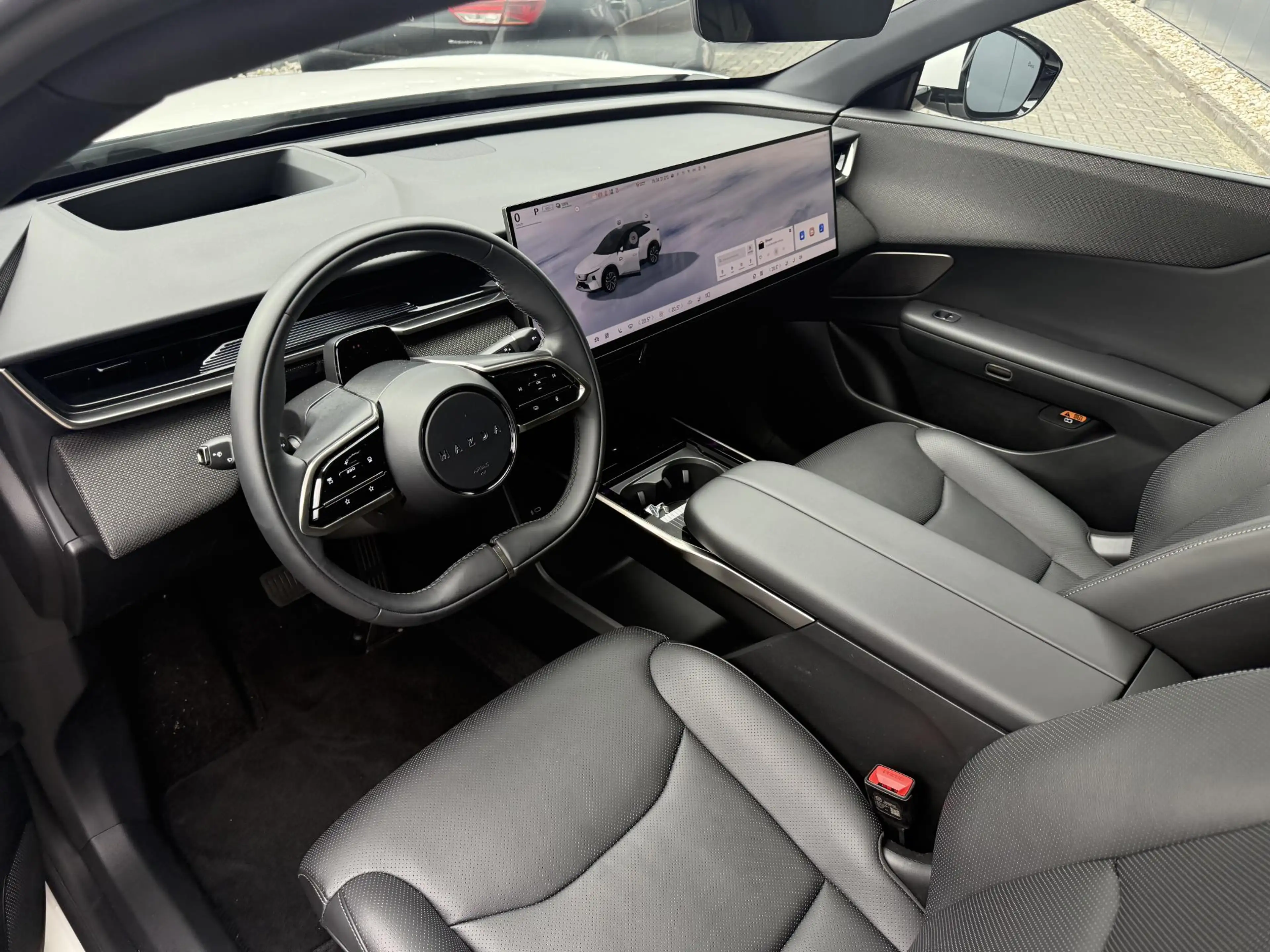 Mazda CX-6e Takumi 78 kWh *Demostratievoertuig* — photo 2